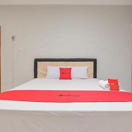 Reddoorz Plus At Bukit Cinta Street Balikpapan Klandasan Kecil Exterior photo