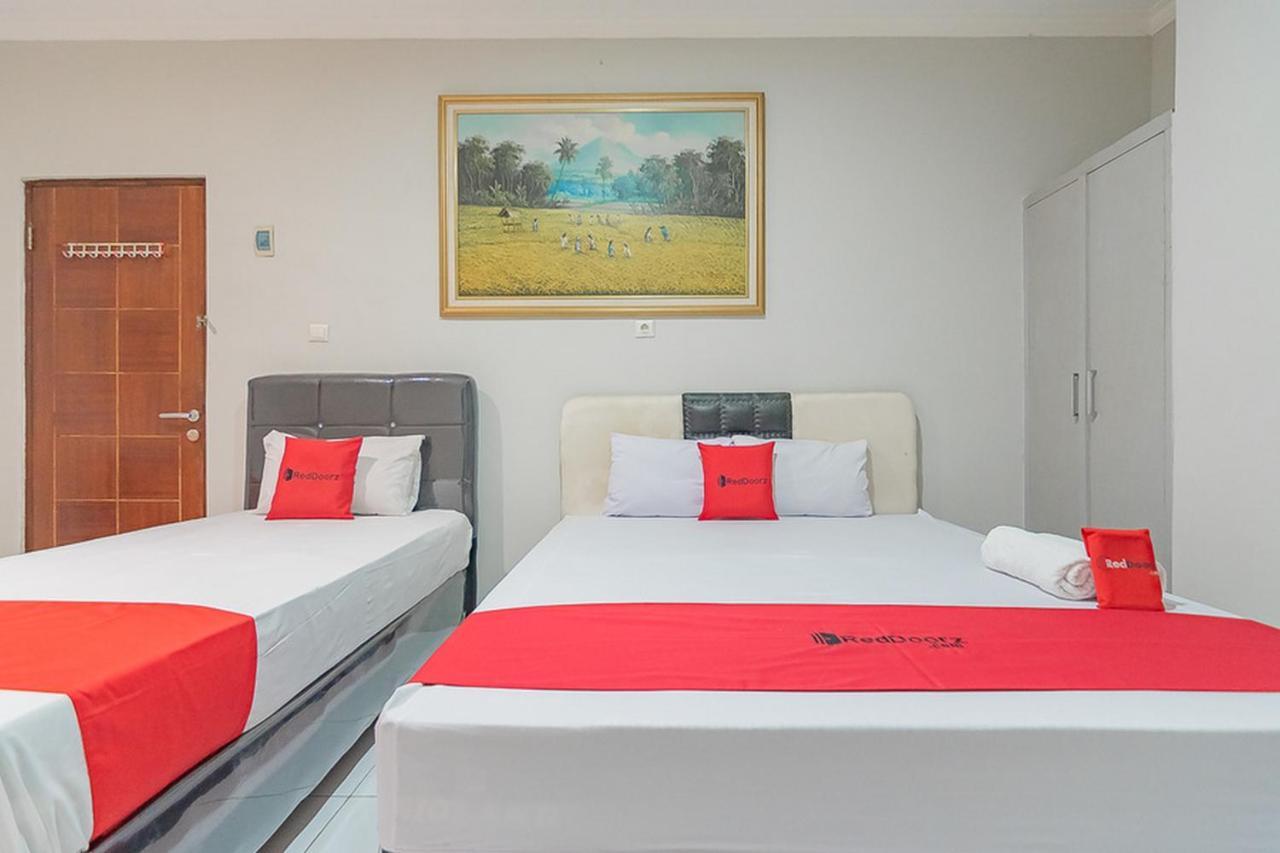 Reddoorz Plus At Bukit Cinta Street Balikpapan Klandasan Kecil Exterior photo