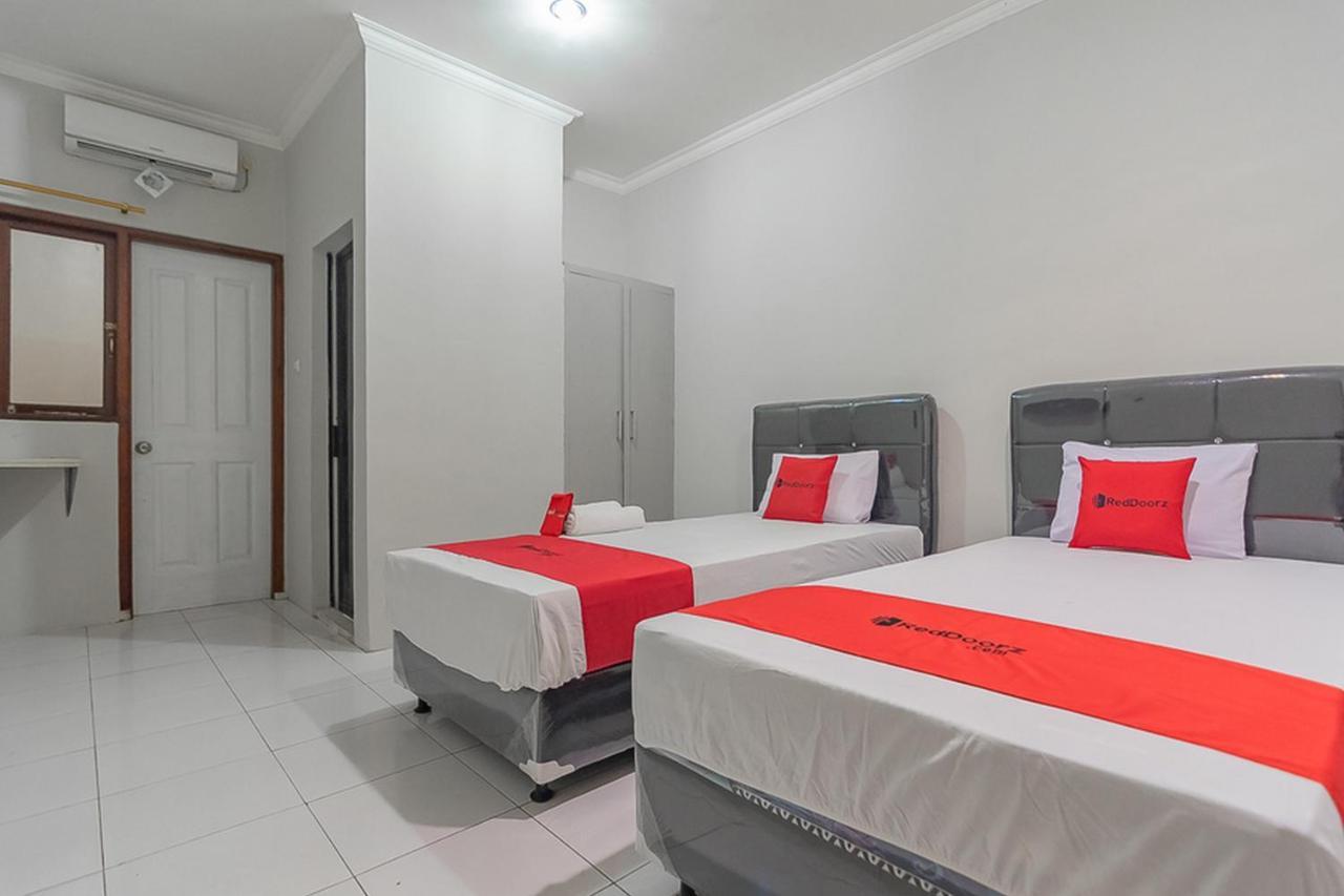 Reddoorz Plus At Bukit Cinta Street Balikpapan Klandasan Kecil Exterior photo